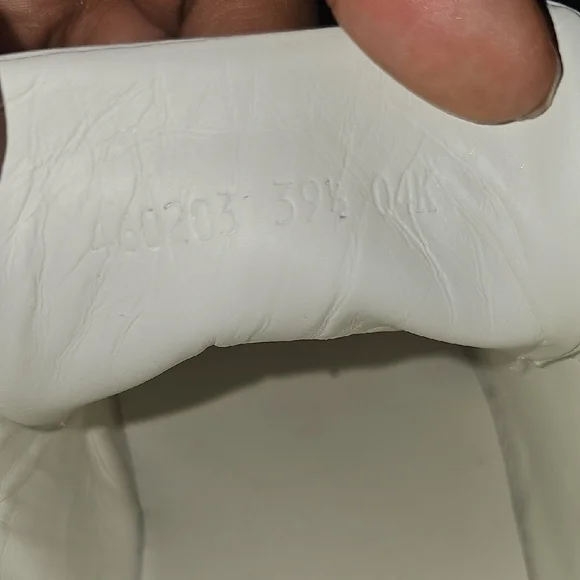 Preloved Gucci Ace Sneakers- Rhinestone Snake - Picture 7 of 9